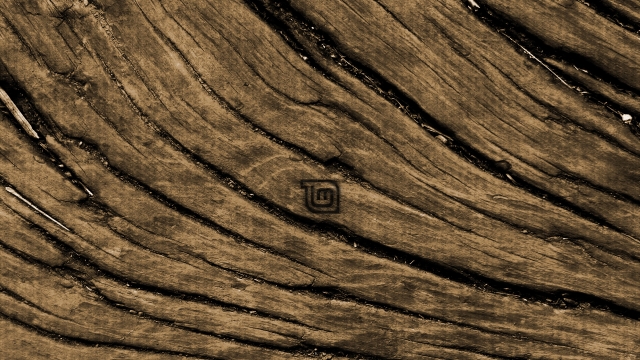 Branded Wood Linux Mint